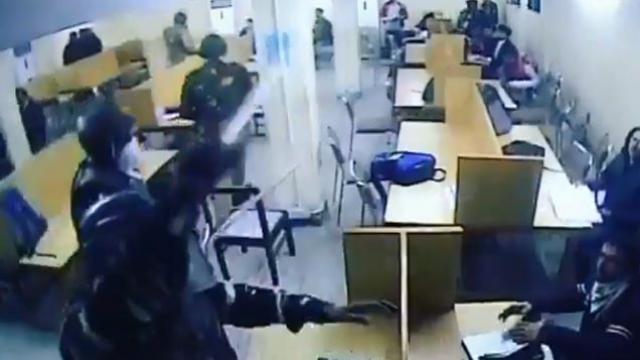 Jamia यूनिवर्सिटी की लाइब्रेरी में पुलिस लाठीचार्ज का Video आया सामने