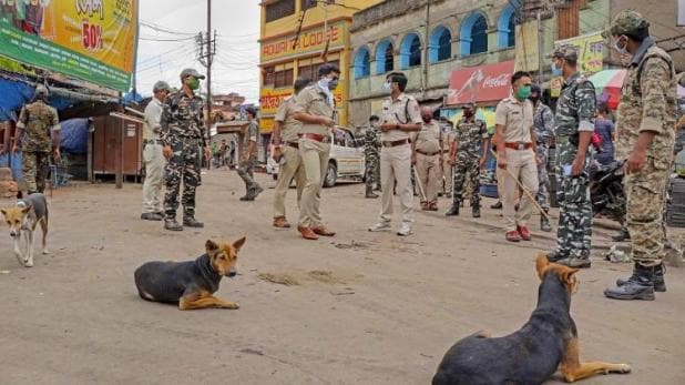 Lockdown: पुलिस कर्मियों पर हमले की वारदात, राशन के लिए प्रदर्शन, 4 पुलिसकर्मी घायल