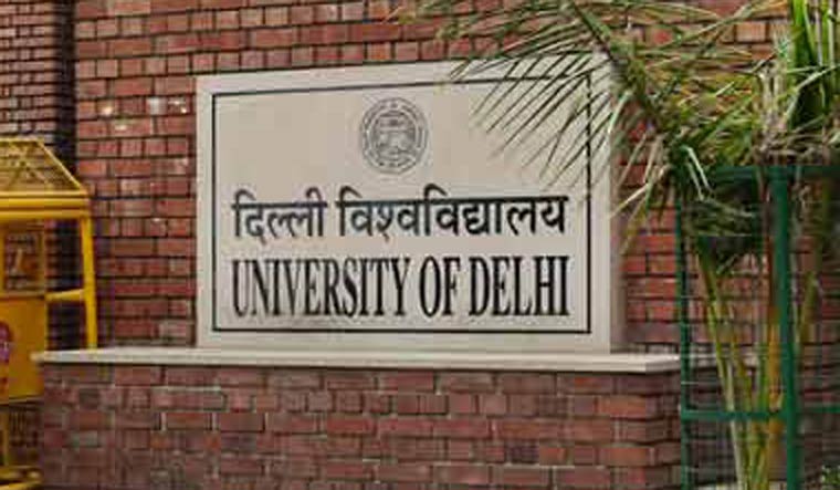 तीन महीने से दिल्ली यूनिवर्सिटी के 1500 शिक्षकों और कर्मचारियों को नहीं मिला वेतन