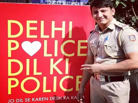 Delhi Police: दिल्ली पुलिस के SI ने सर्विस रिवाल्वर से खुद को मारी गोली, मौके पर मौत