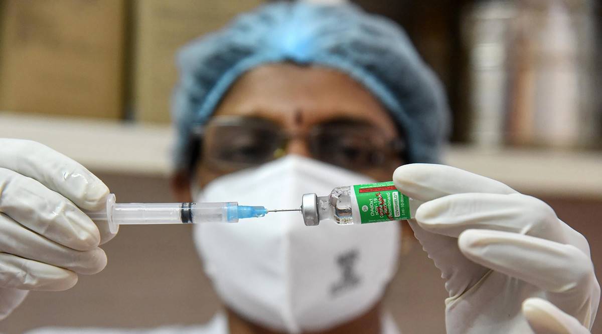 कोरोना के टीके की जगह महिलाओं को लगा दिया एंटी रेबीज का टिका, एक की हालत गंभीर